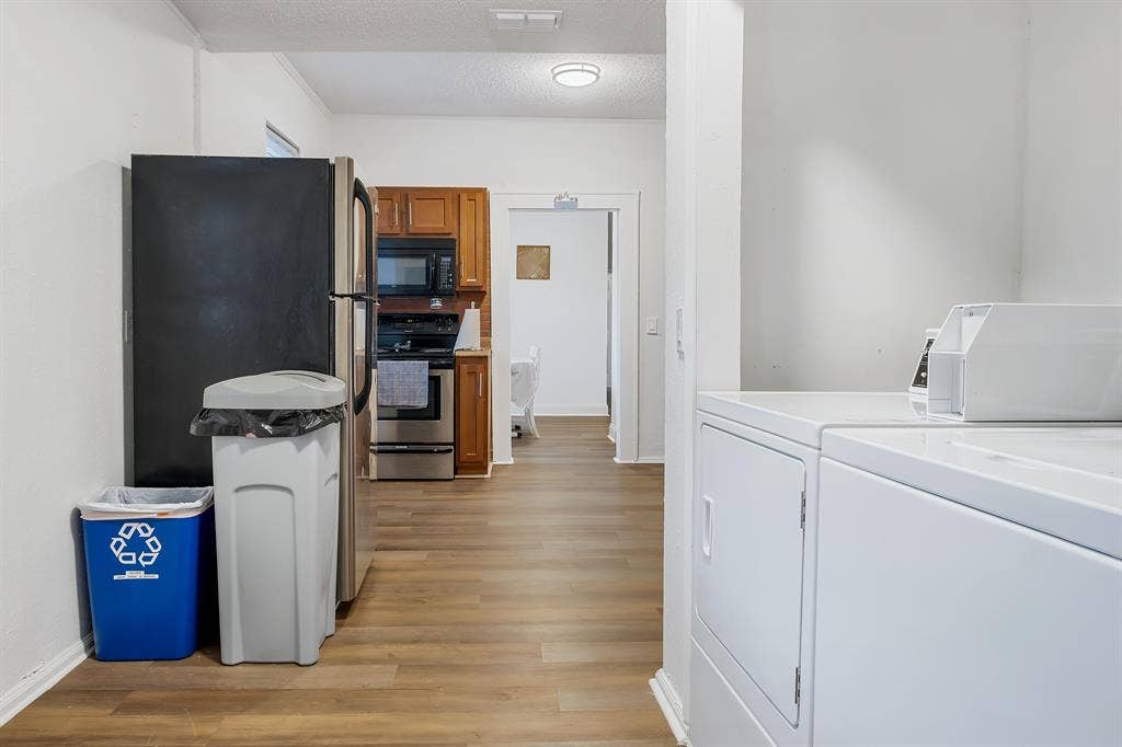 6 BR in Jacksonville