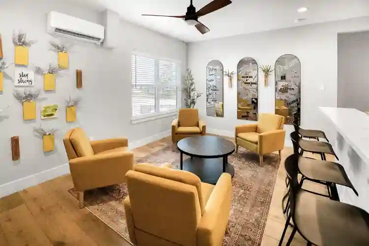 5 BR in Houston