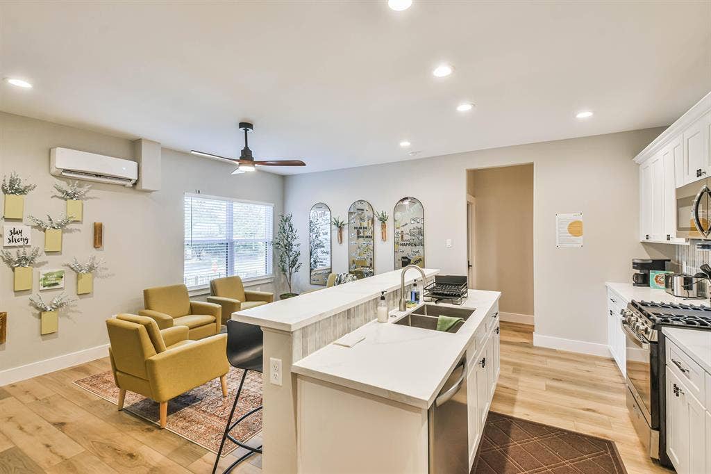 5 BR in Houston
