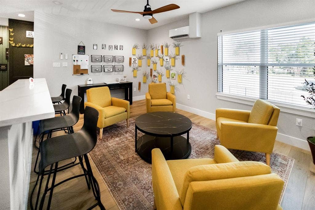 5 BR in Houston