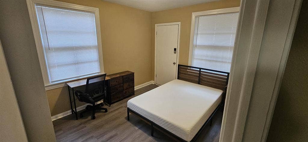 4 BR in Jacksonville