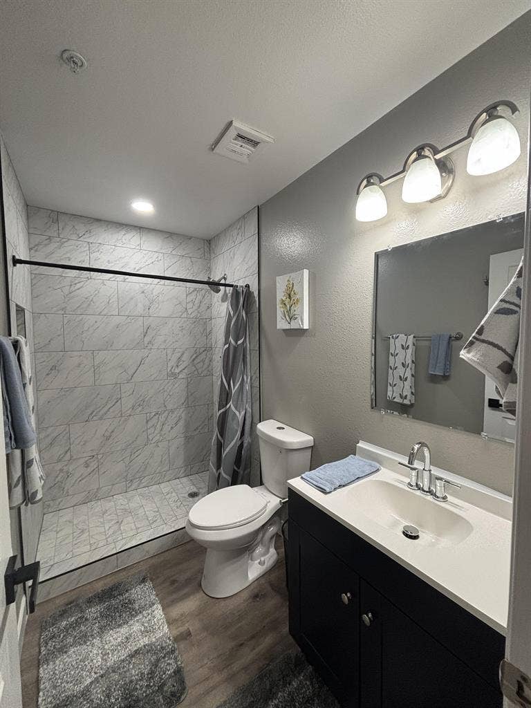 7 BR in Phoenix