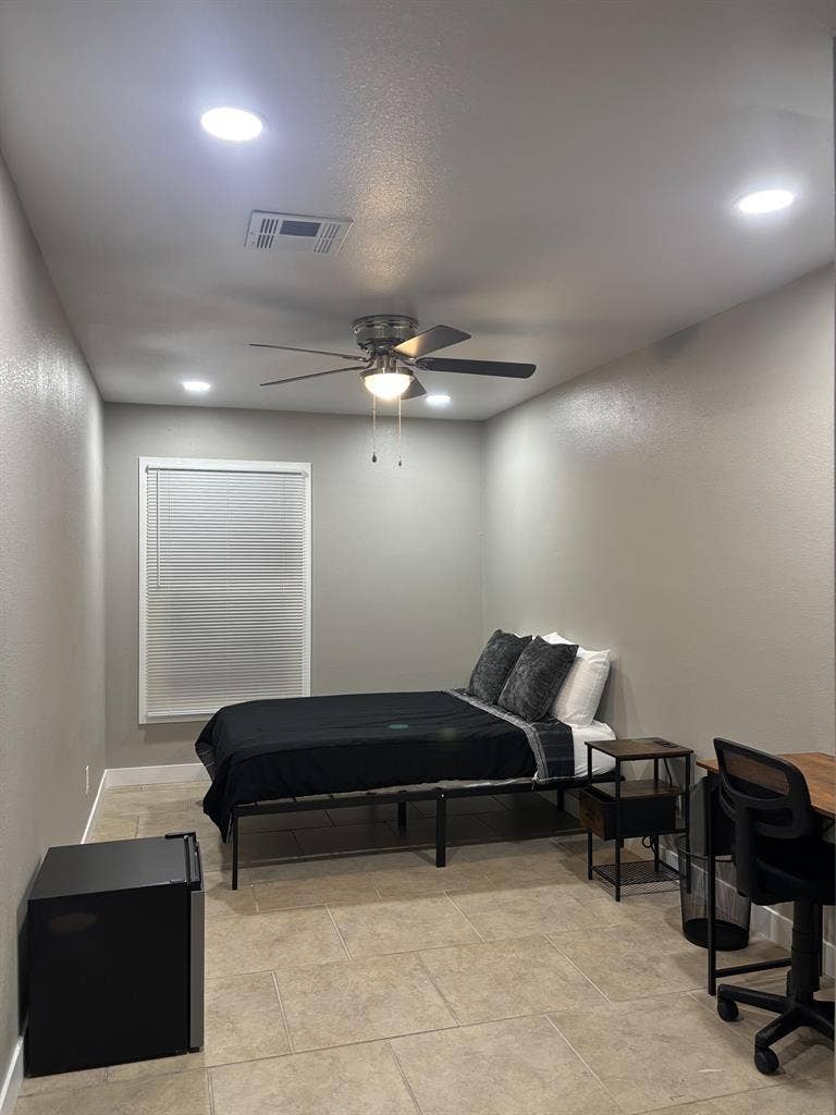 7 BR in Phoenix