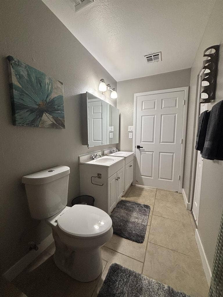7 BR in Phoenix
