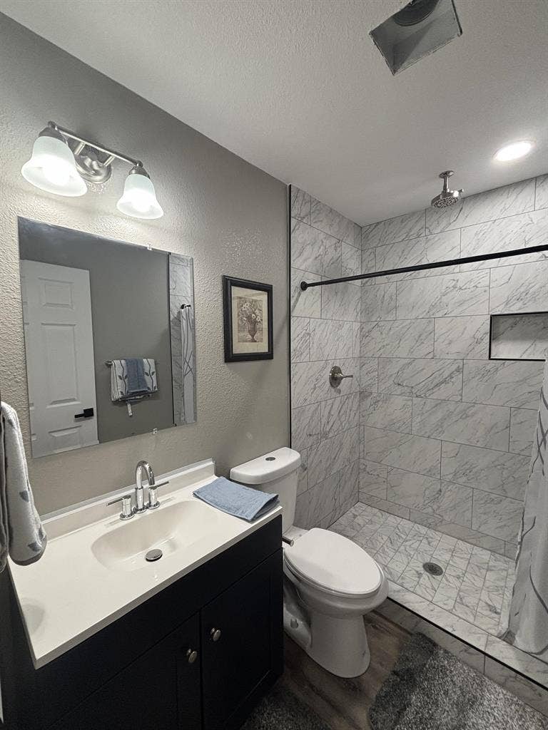 7 BR in Phoenix