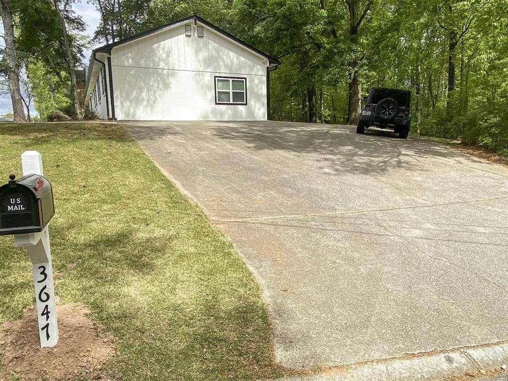 4 BR in Stonecrest