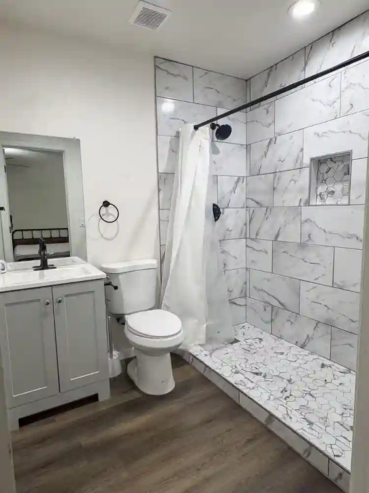 6 BR in Tempe