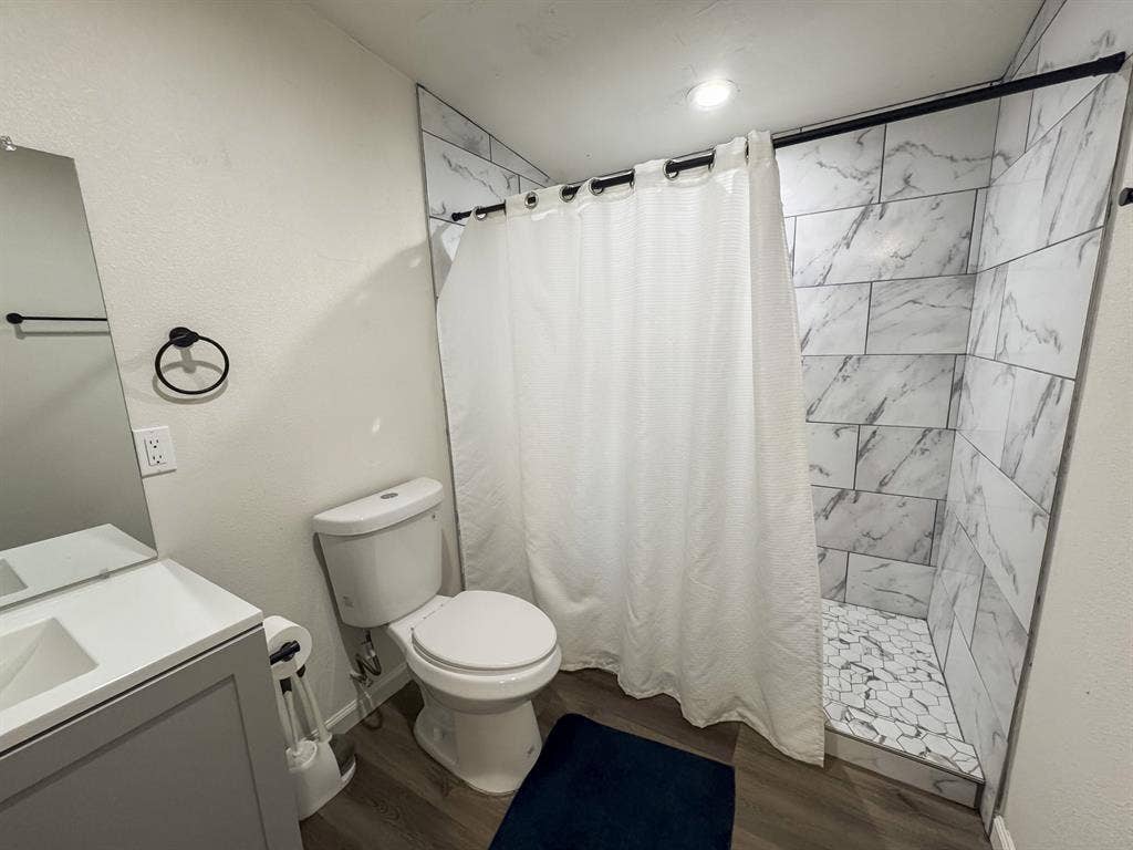 6 BR in Tempe
