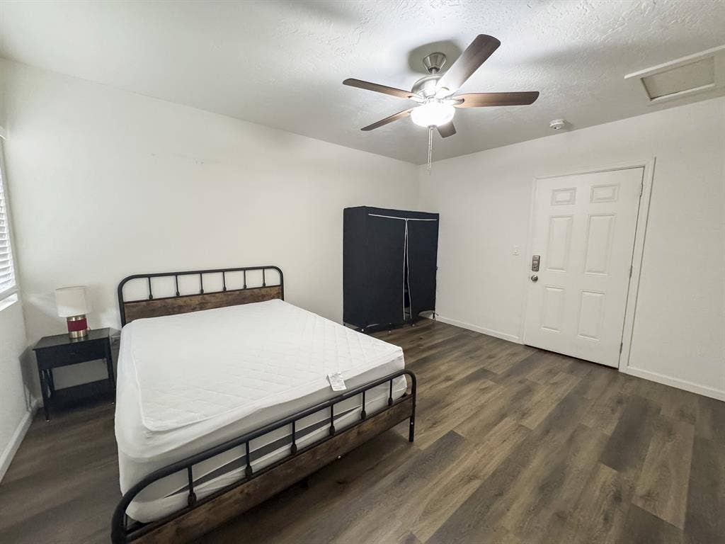 6 BR in Tempe