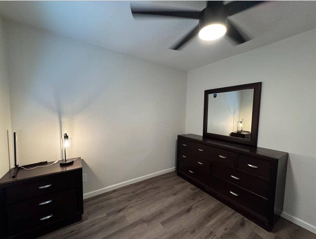 6 BR in Tempe