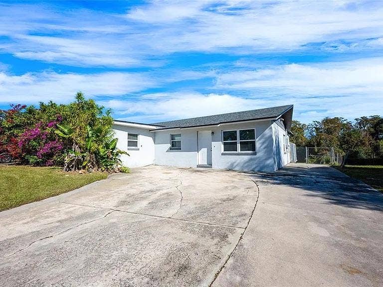 8 BR in Orlando