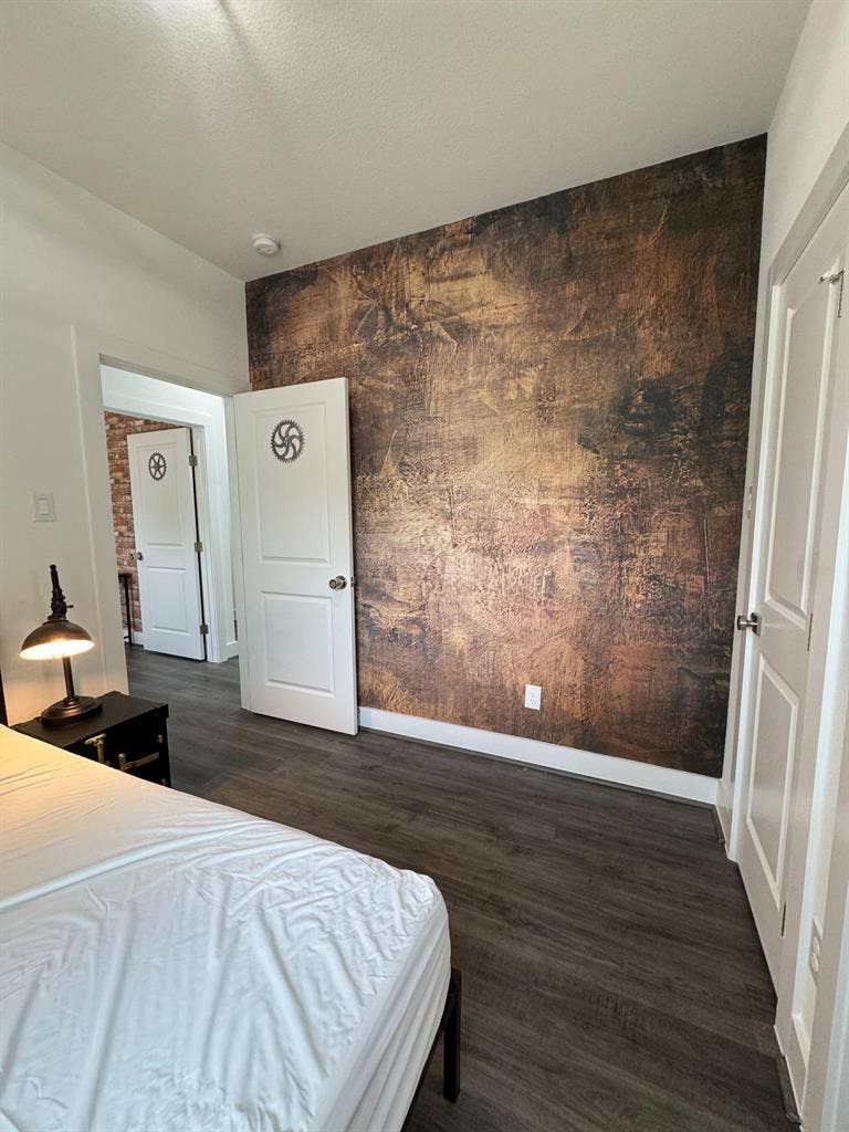 10 BR in Houston