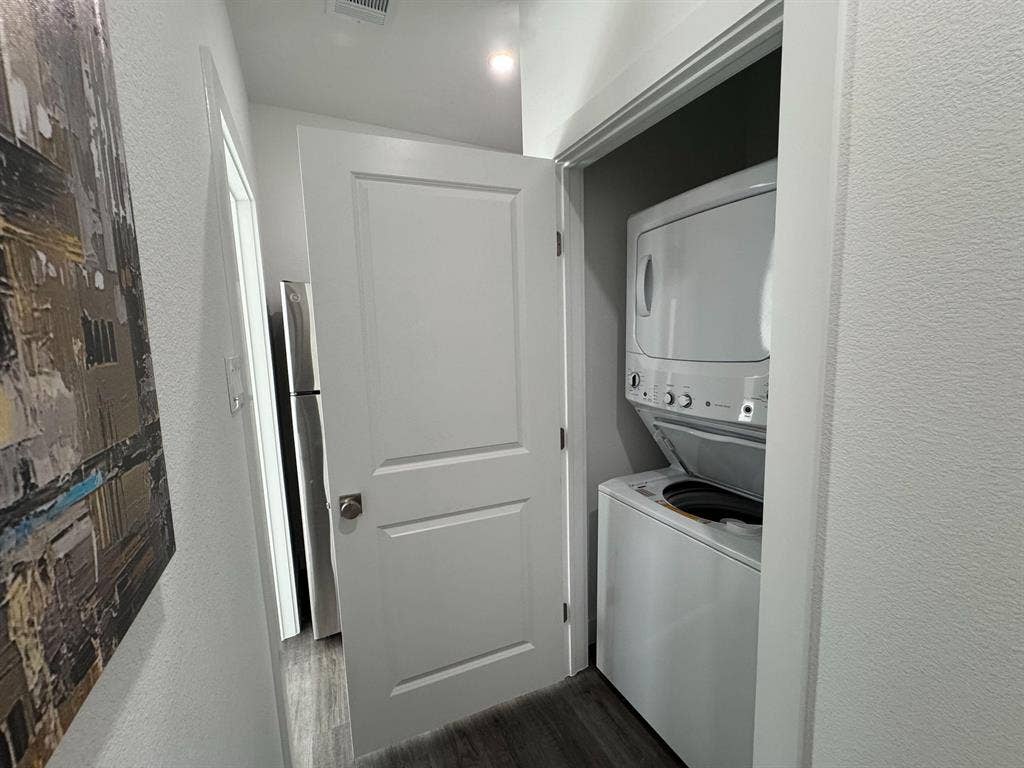 10 BR in Houston