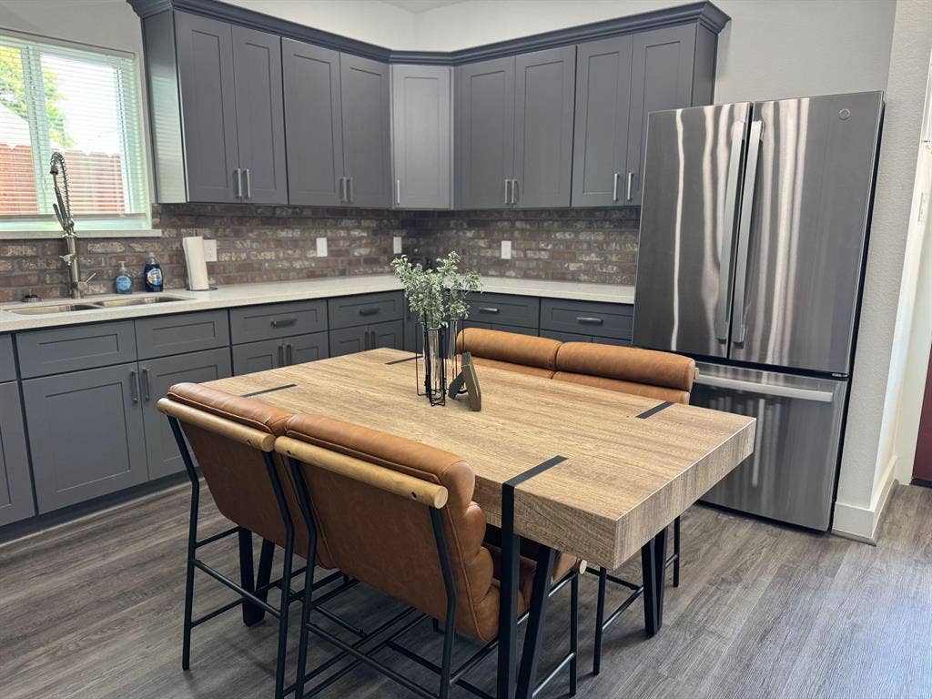 10 BR in Houston