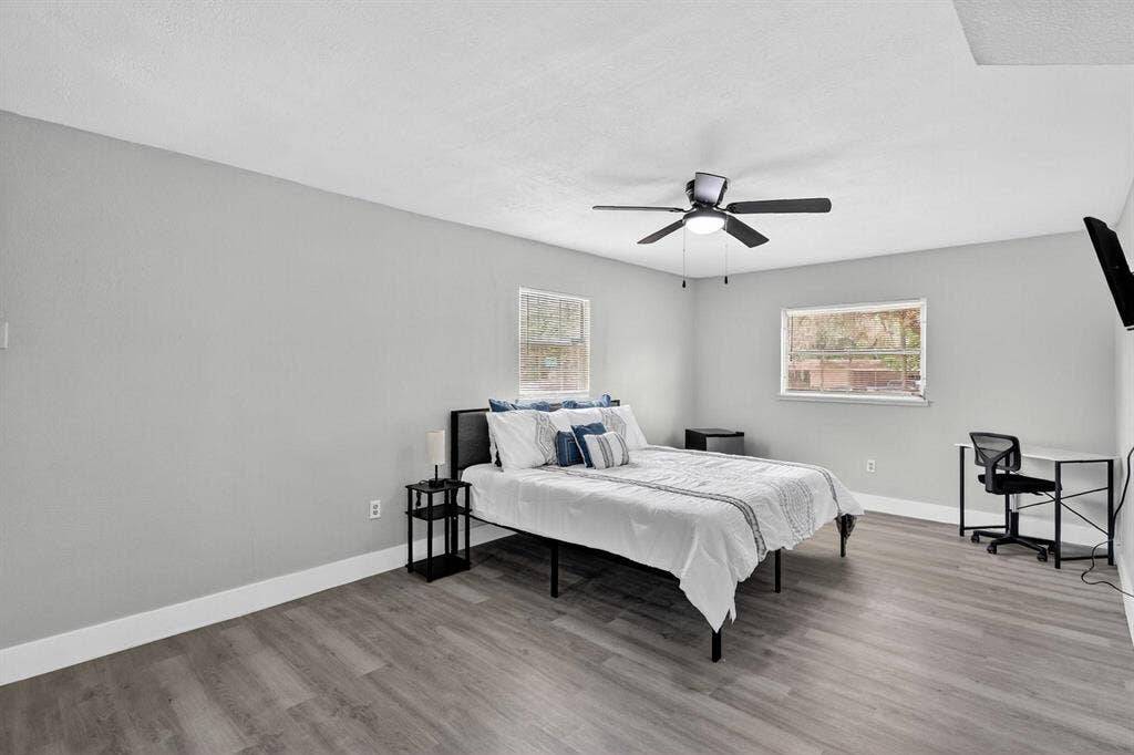 6 BR in Temple Terrace