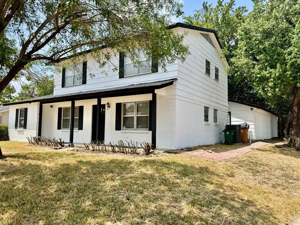 8 BR in Austin