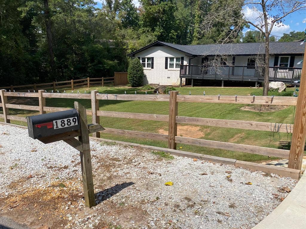 5 BR in Lilburn