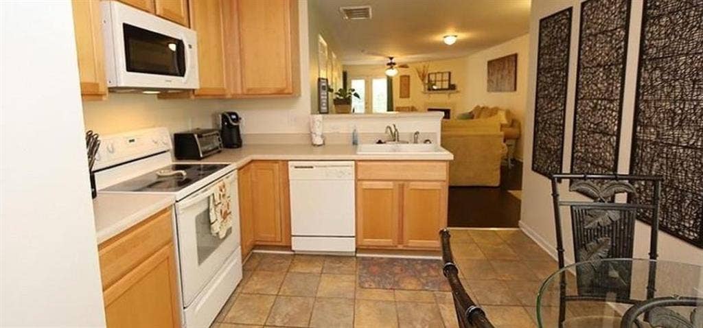 3 BR in Raleigh