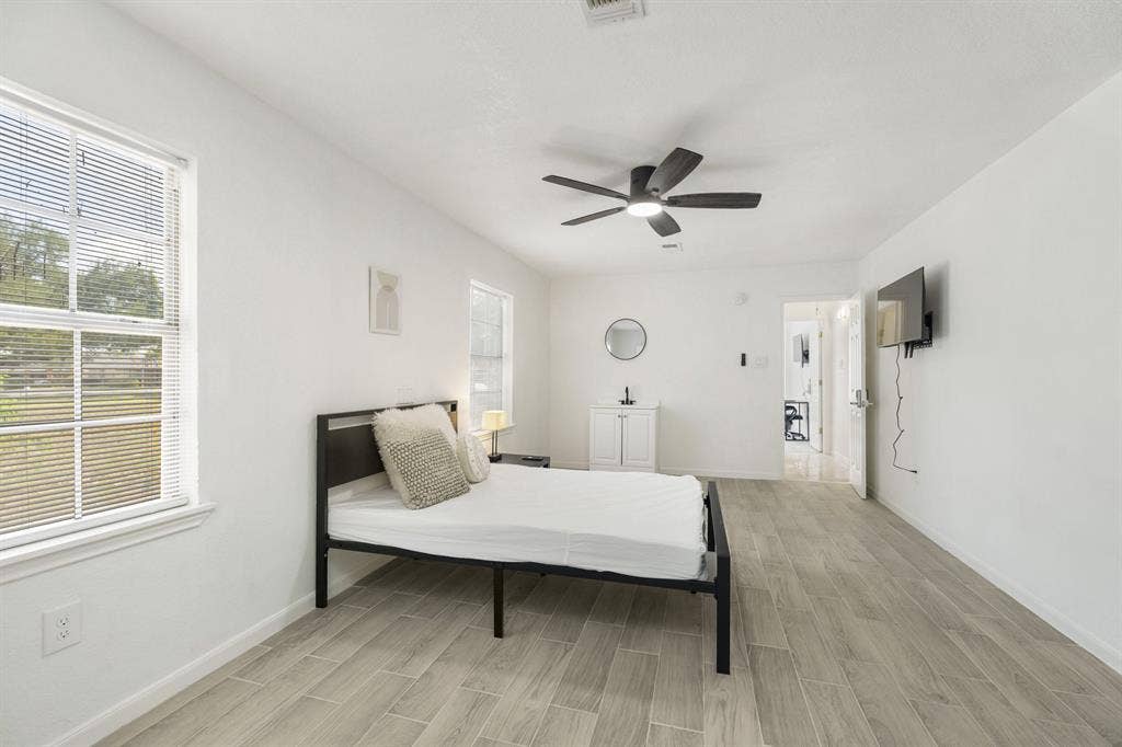 5 BR in Houston
