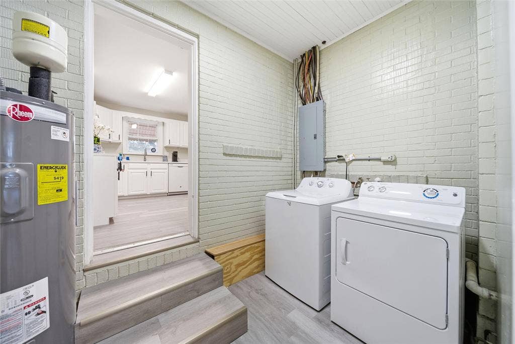 6 BR in DeLand