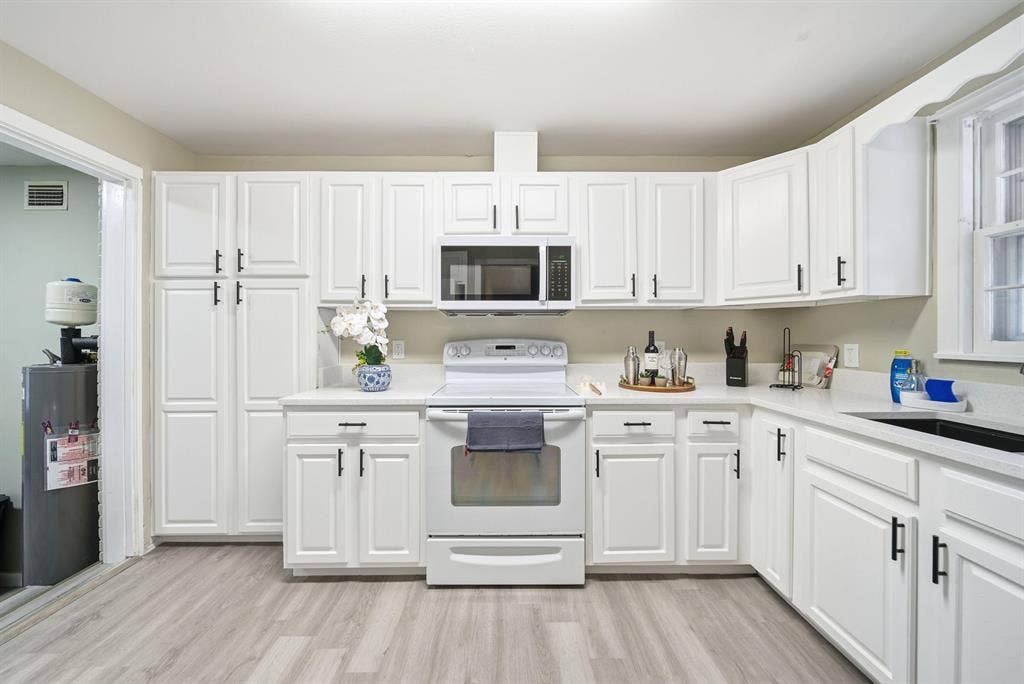6 BR in DeLand