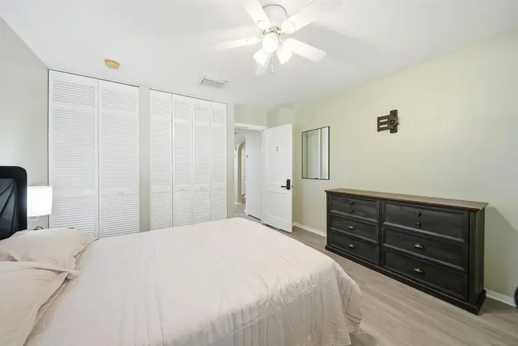 6 BR in DeLand