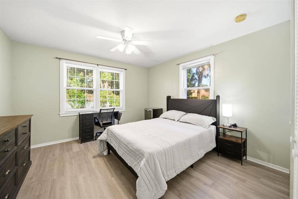 6 BR in DeLand