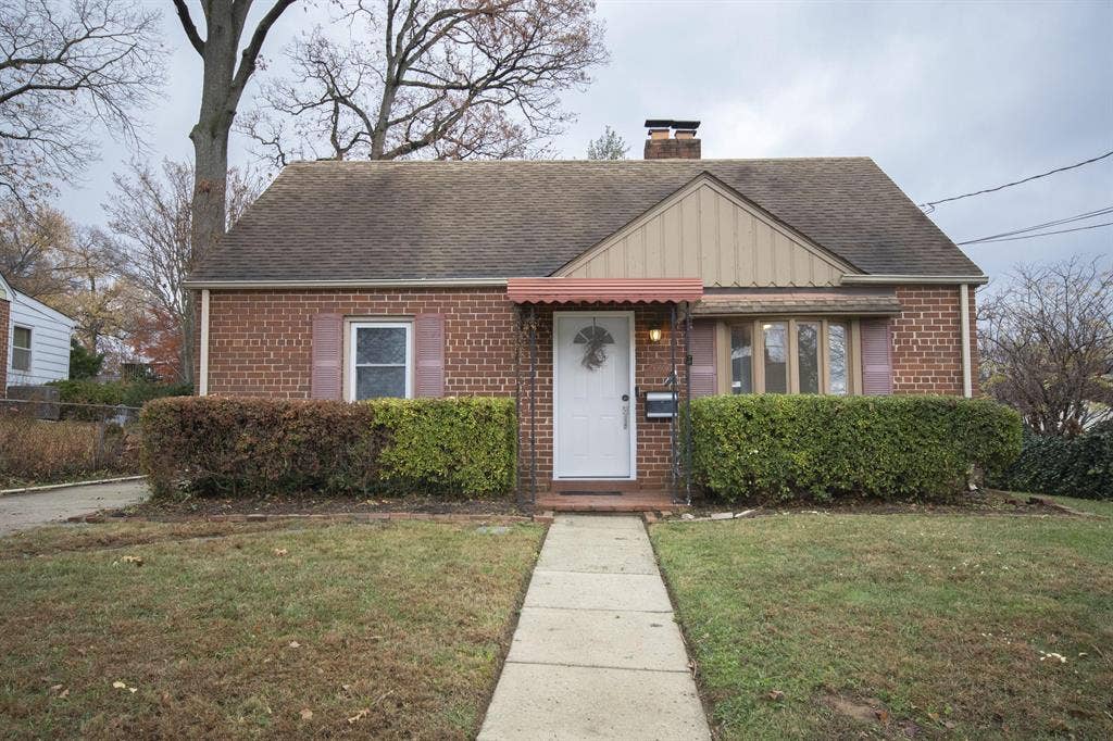 7 BR in Silver Spring