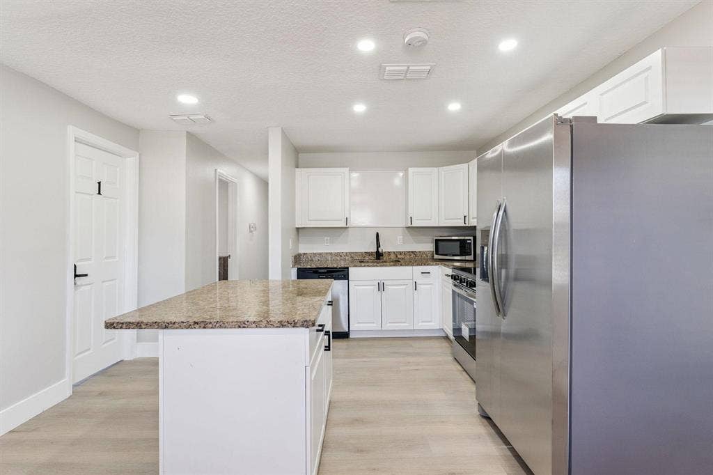 7 BR in Eatonville