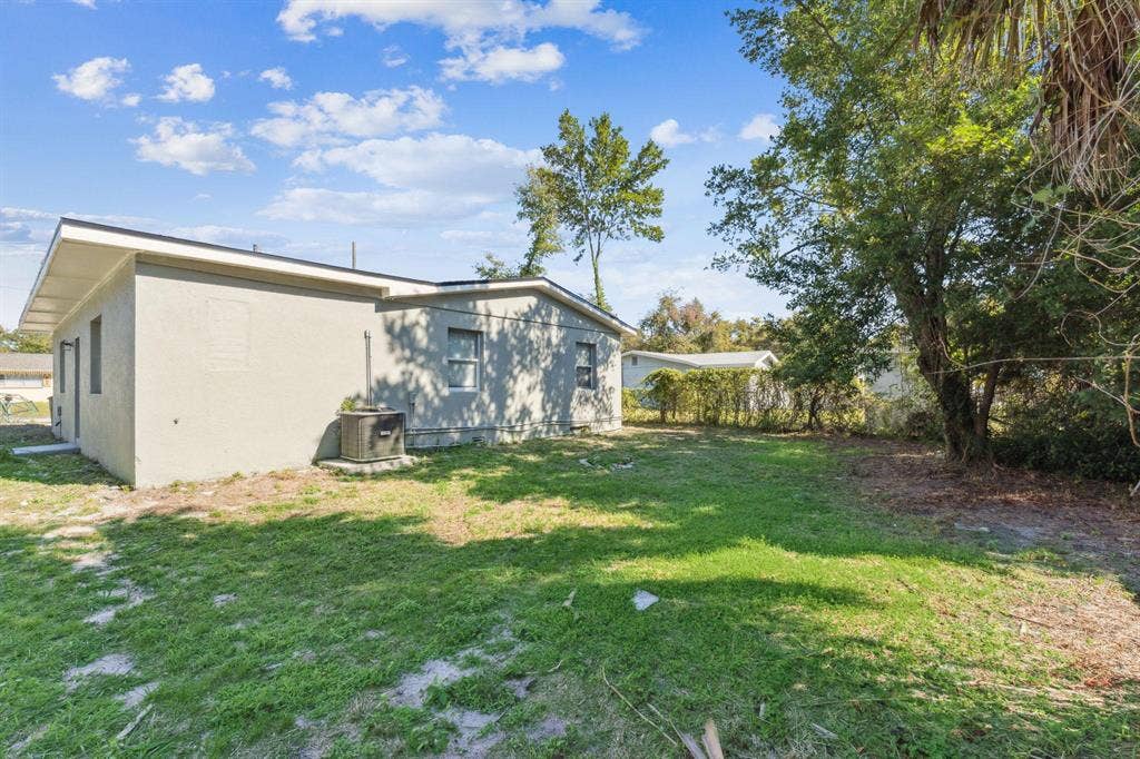 7 BR in Eatonville