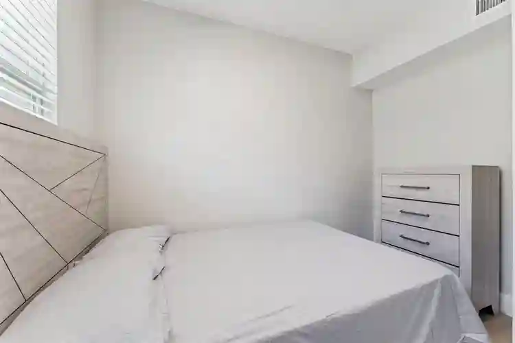 7 BR in Eatonville