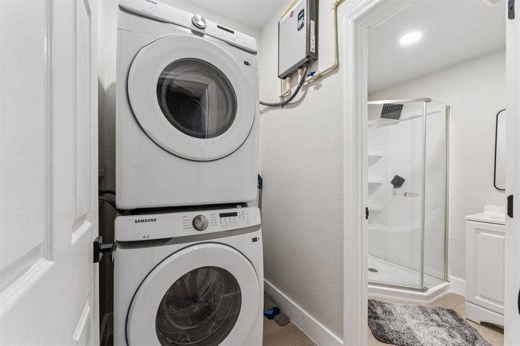 7 BR in Eatonville