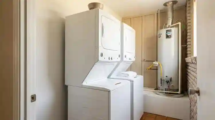 6 BR in Denton