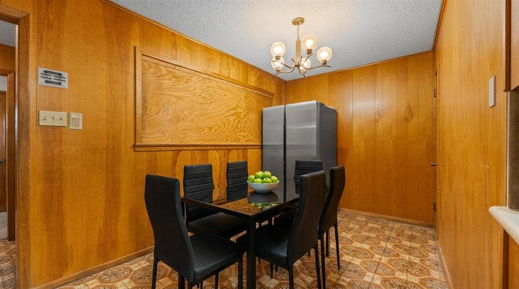 6 BR in Denton