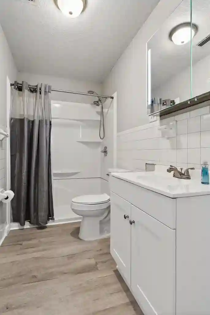 7 BR in Orange Park