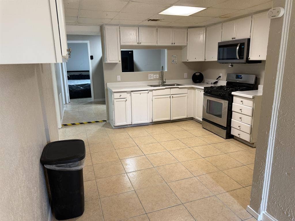 10 BR in Houston