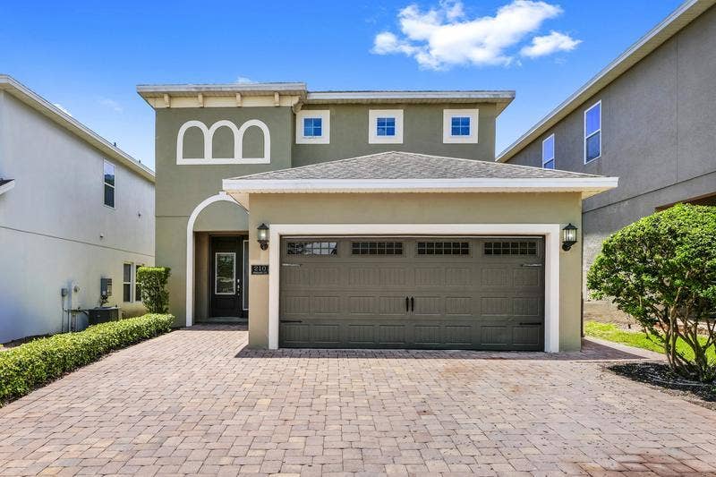 5 BR in Kissimmee