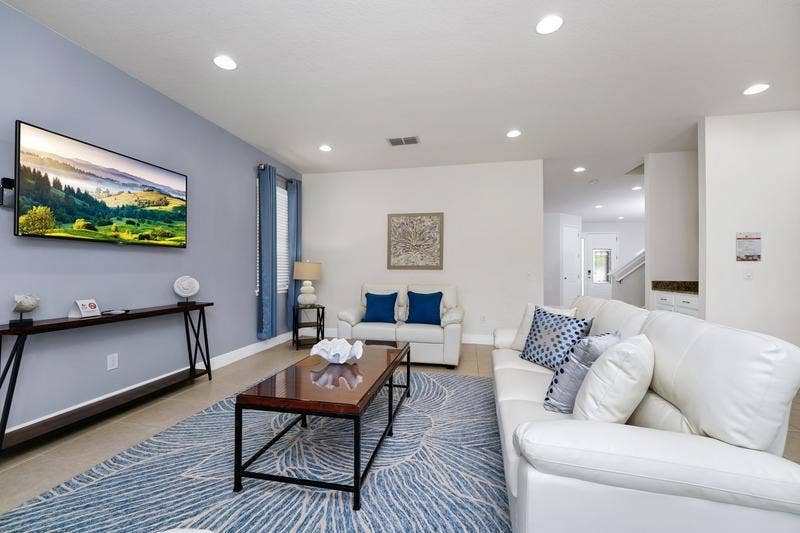 5 BR in Kissimmee