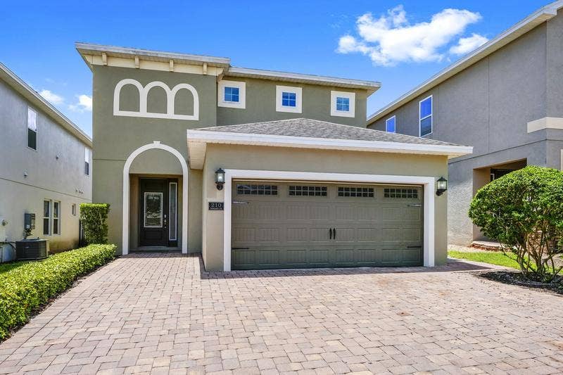 5 BR in Kissimmee