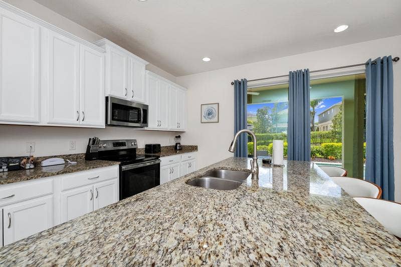 5 BR in Kissimmee