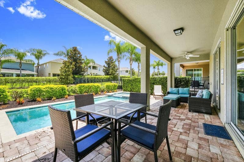 5 BR in Kissimmee