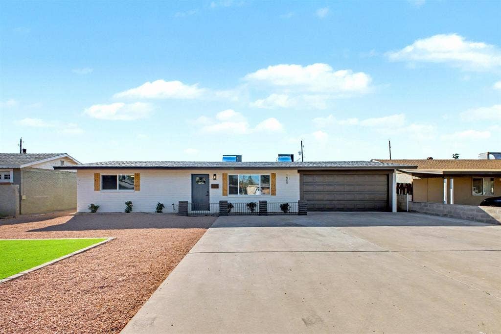8 BR in Mesa