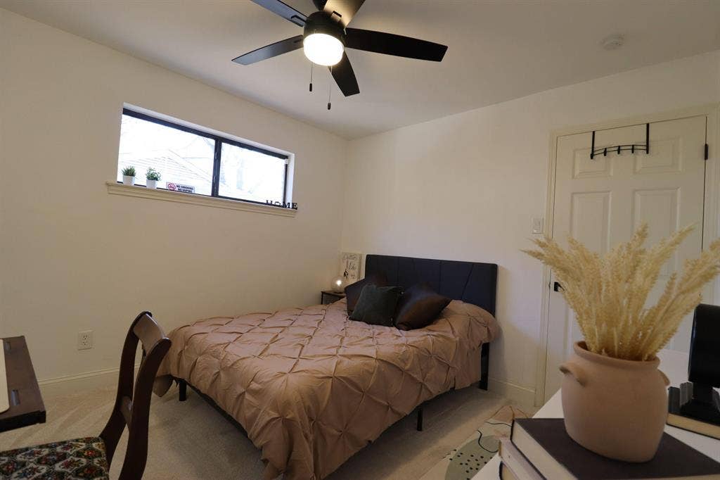 5 BR in Dallas