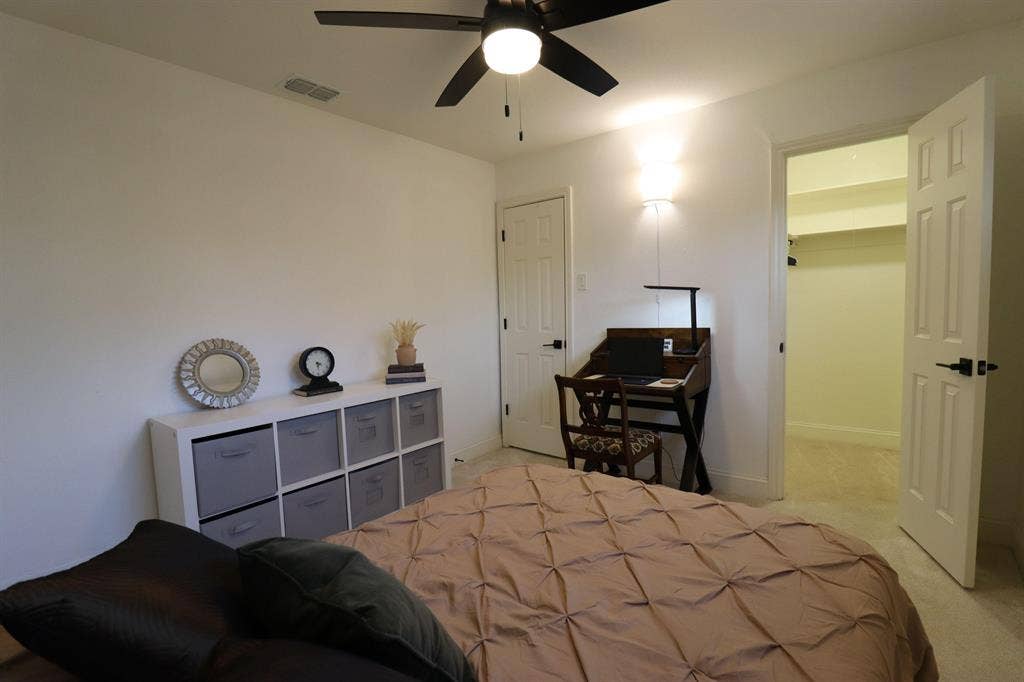 5 BR in Dallas