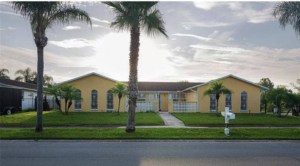 3 BR in Orlando