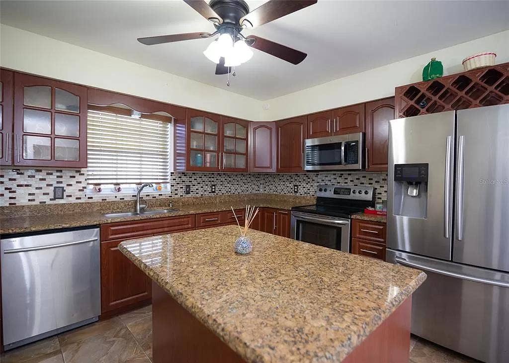 3 BR in Orlando