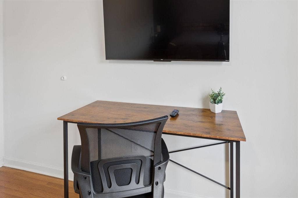 7 BR in Philadelphia