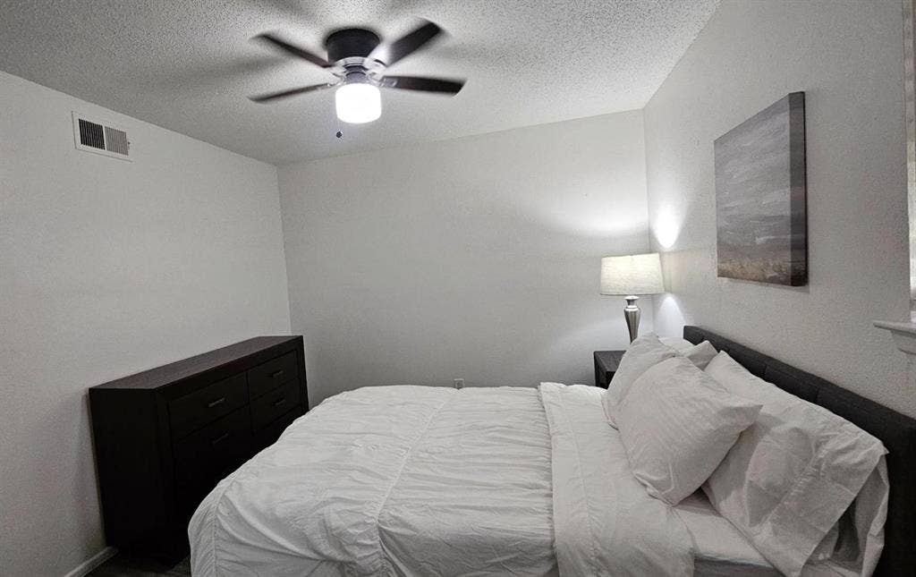 2 BR in Arlington