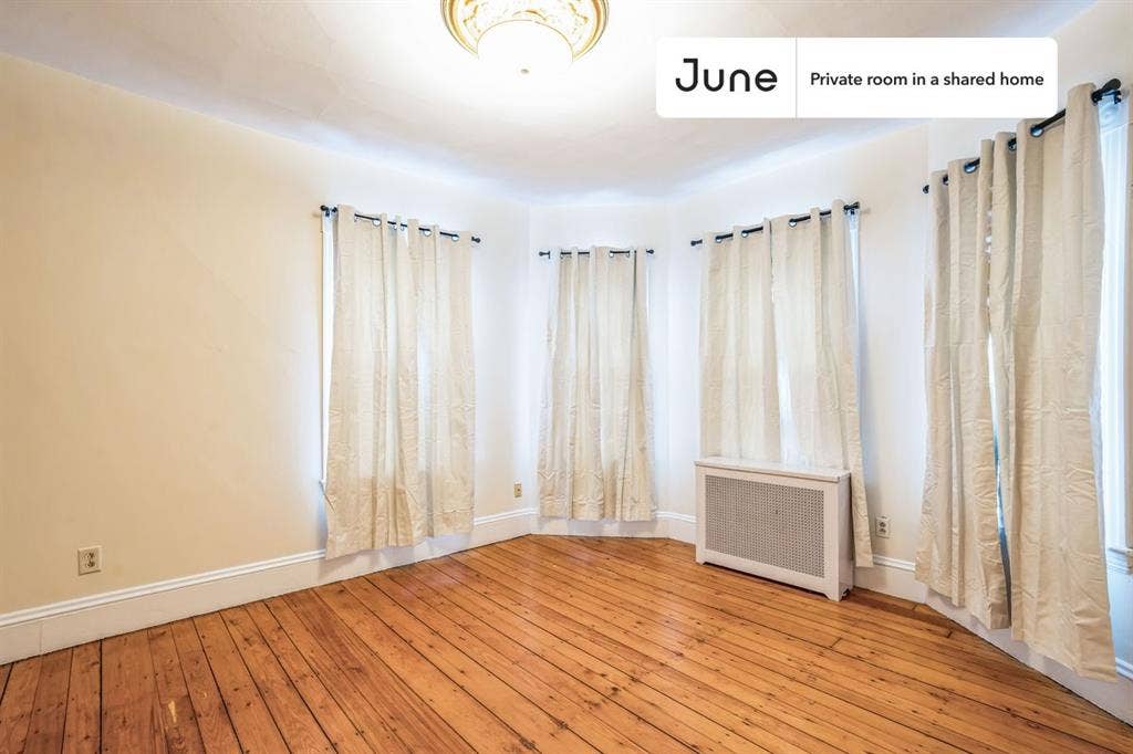 4 BR in Boston
