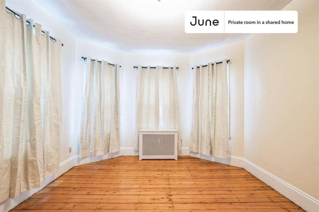 4 BR in Boston